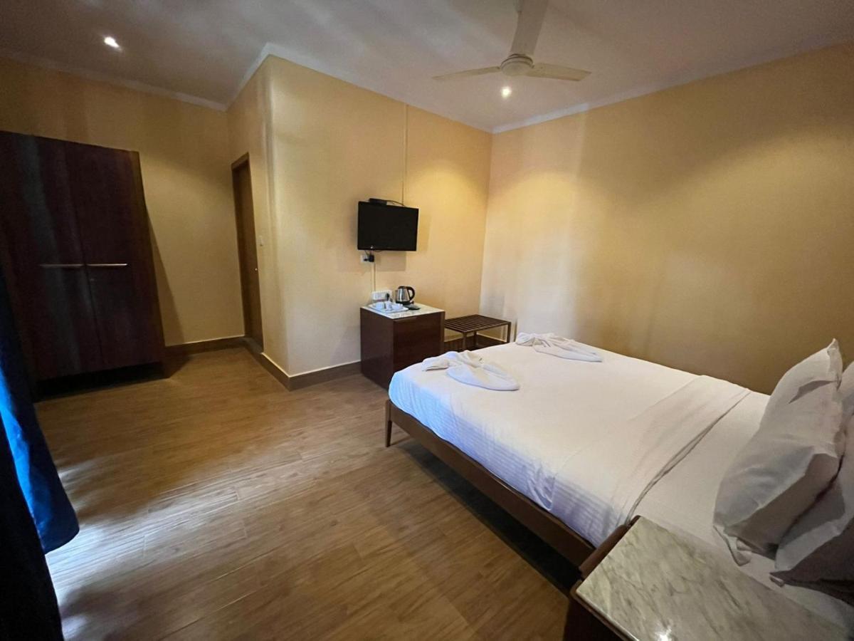 Rococco Ashvem Hotel Mandrem Bagian luar foto