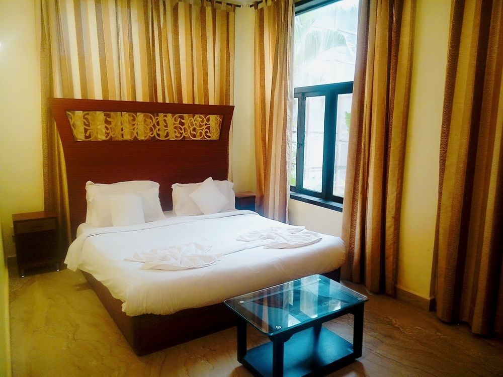 Rococco Ashvem Hotel Mandrem Bagian luar foto