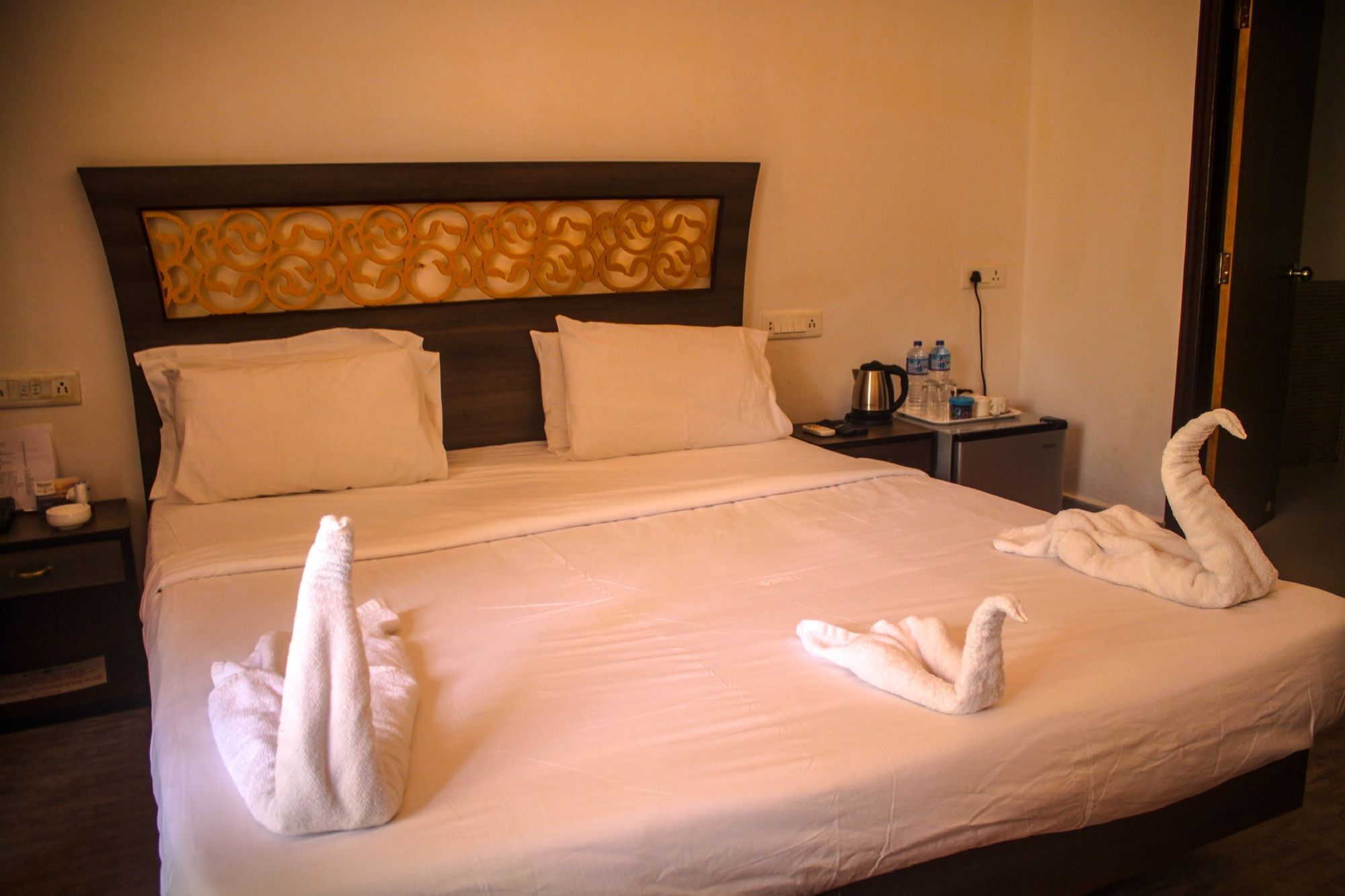 Rococco Ashvem Hotel Mandrem Bagian luar foto