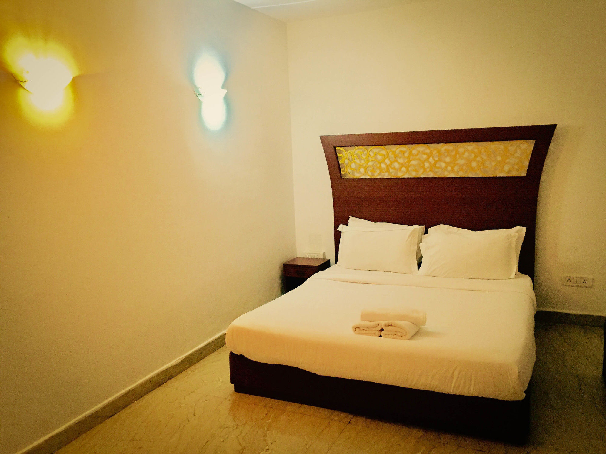 Rococco Ashvem Hotel Mandrem Bagian luar foto